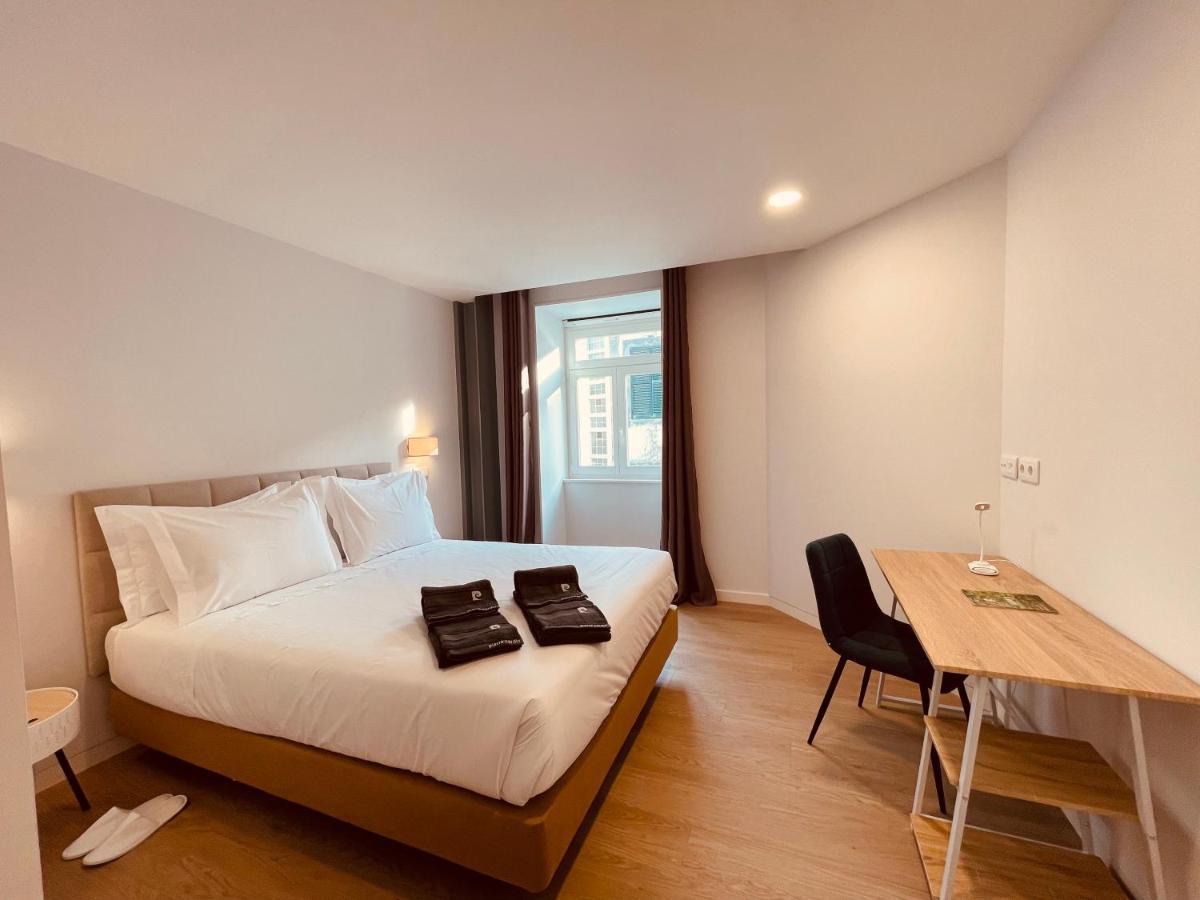Living Funchal Executive Apartment Bagian luar foto