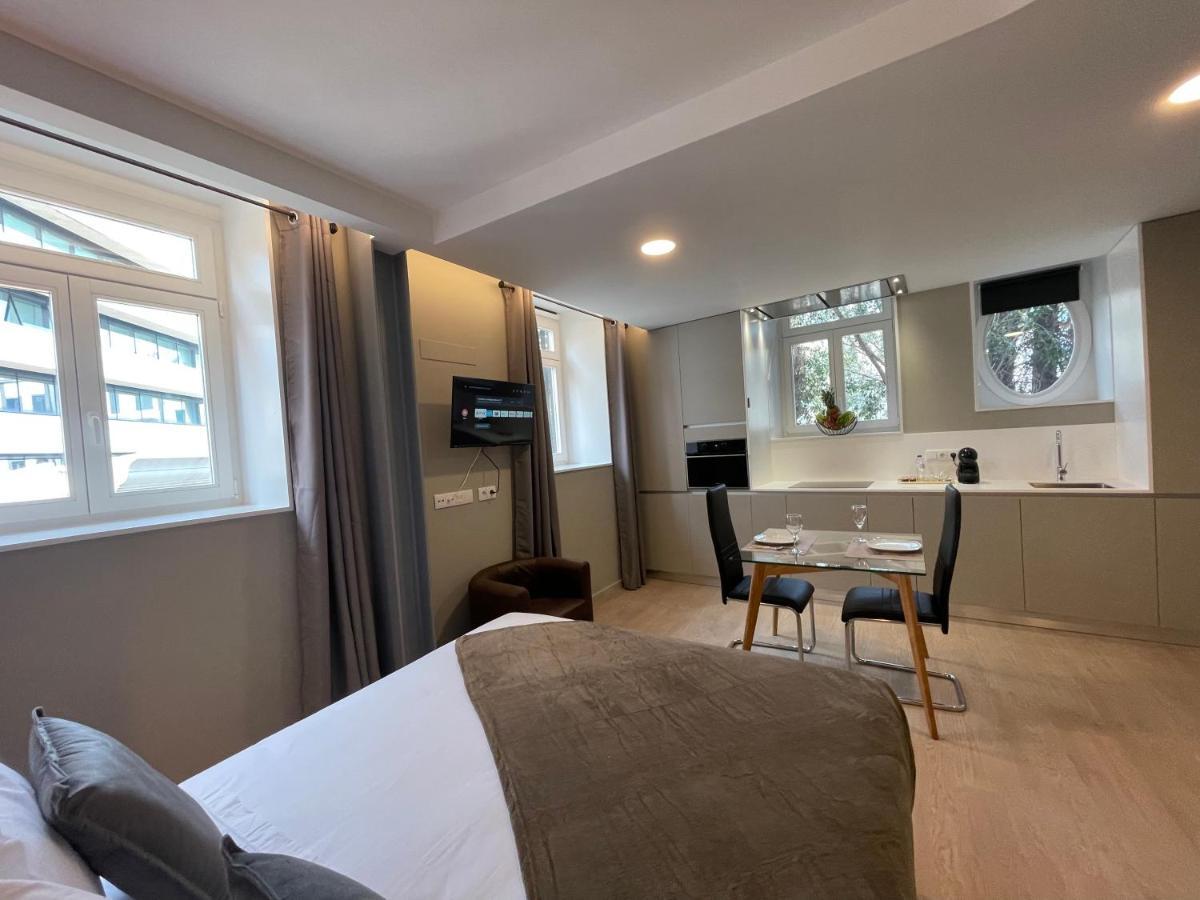 Living Funchal Executive Apartment Bagian luar foto